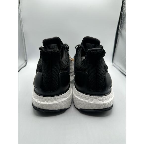 Adidas UltraBoost 1.0 DNA “Black White” size 9.5 mens - Picture 4 of 7